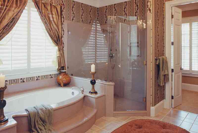 дизайн интерьера маленькой ванной комнаты